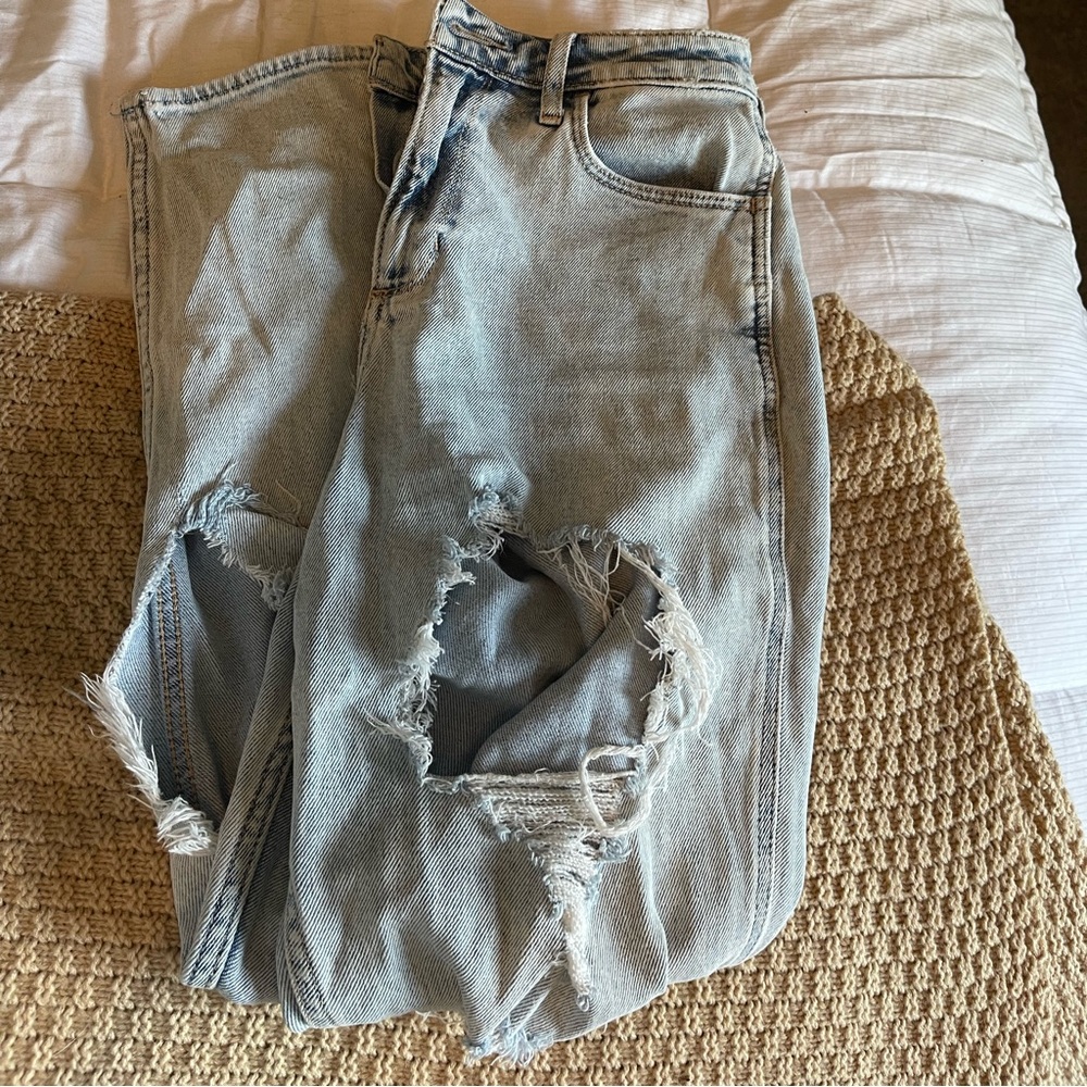 Hollister curvy high rise mom jean